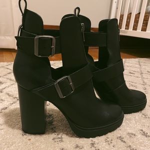 Steve Madden Moto Booties